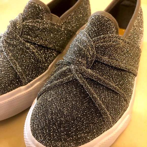 NEW-Girls Metallic glitter vulcanized slip on, size 12 - Picture 3 of 15
